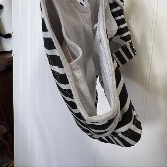 Athleta black and white stark stripe double dare bra small - Picture 5 of 12